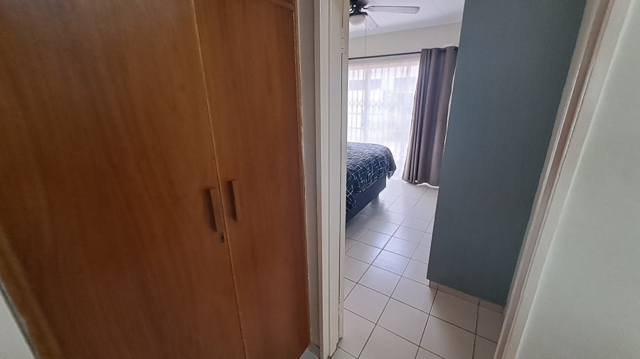 2 Bedroom Property for Sale in Langenhovenpark Free State